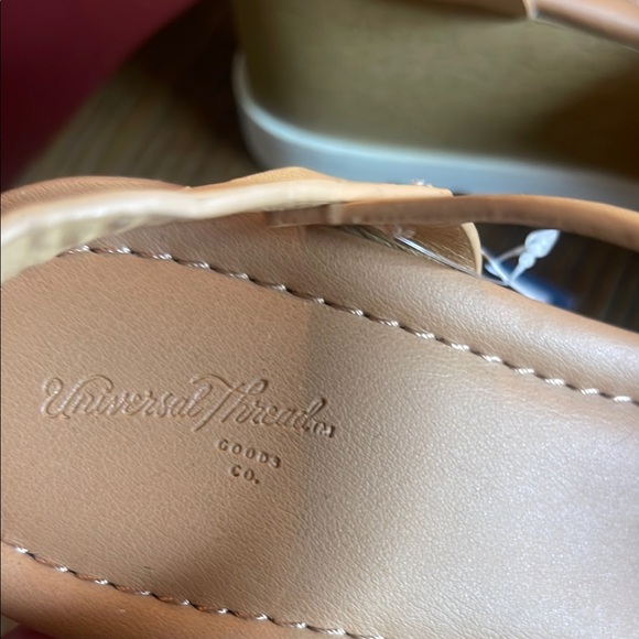Universal Thread Tan and White Wedge Sandals - Picture 2 of 9